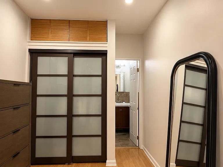 725 Washington St #2 — Photo 5