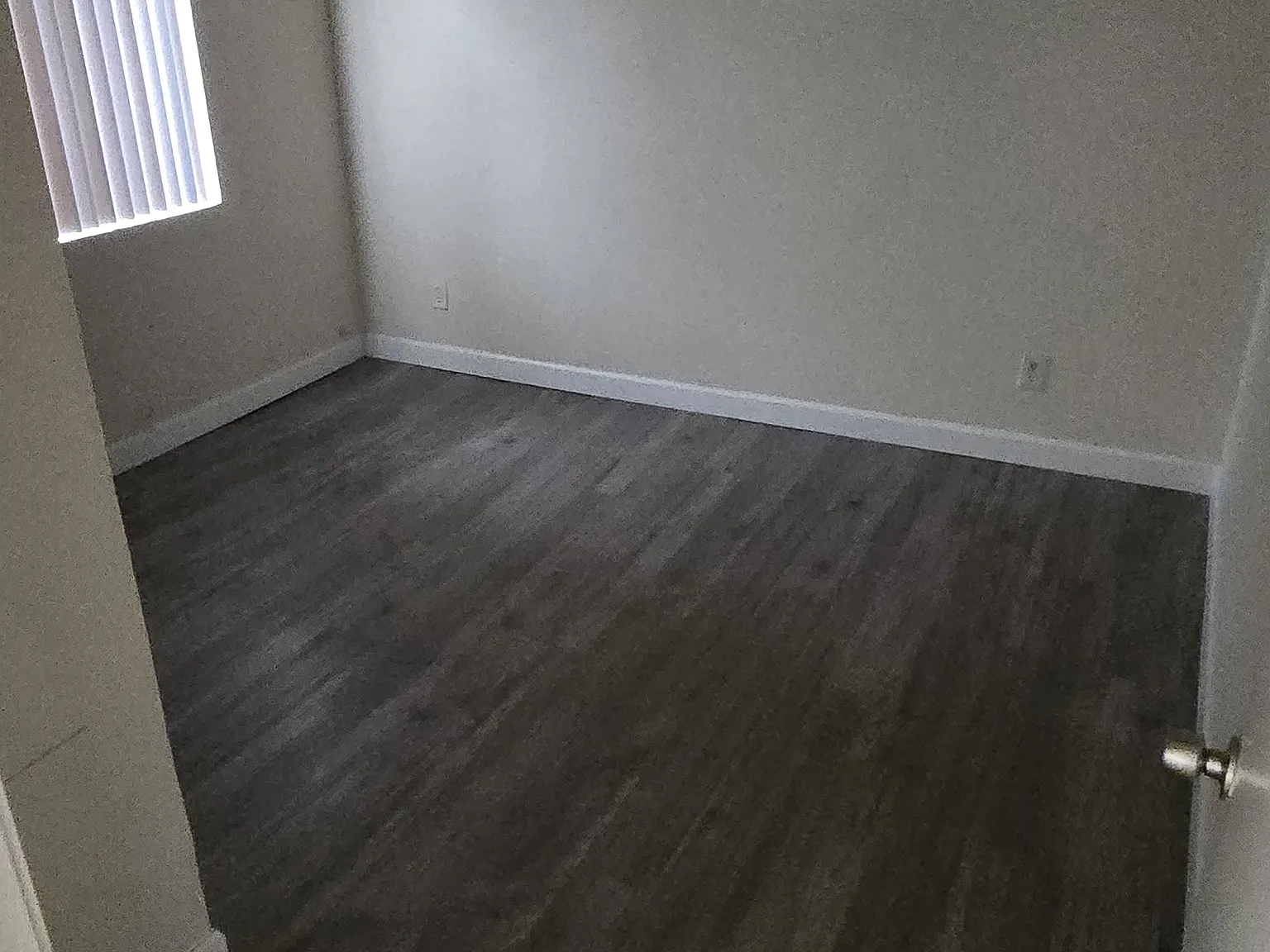 2 bed, 750 sqft, $995 — Photo 2
