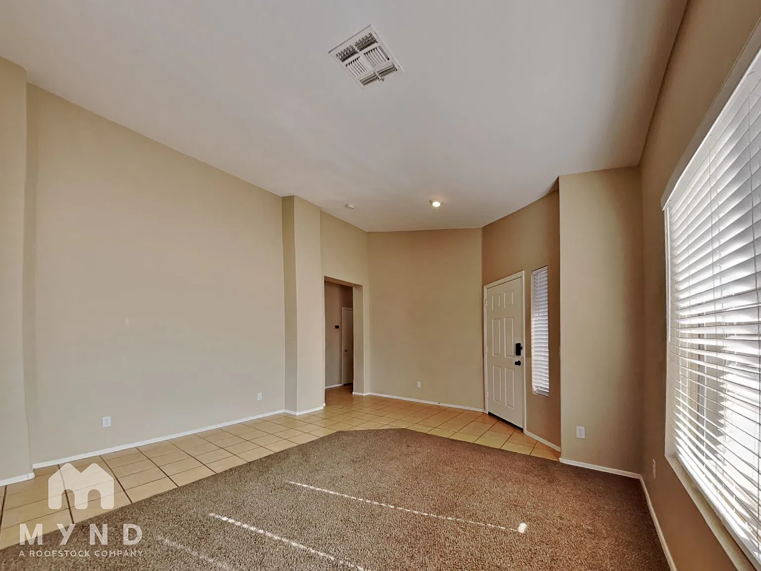 3 bed, 2.0 bath, 1672 sqft, $2,285 — Photo 3