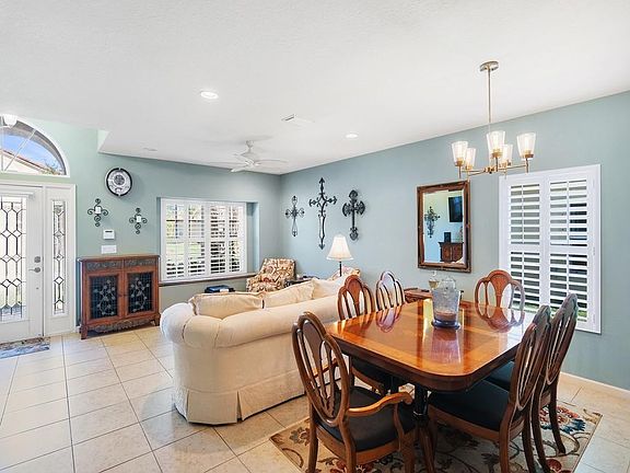 3rd image of 1745 Berkshire Circle
