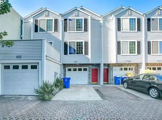 17 SW Hamilton St, Portland, OR 97239