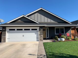 2794 Esther Ln, Grants Pass, OR 97527