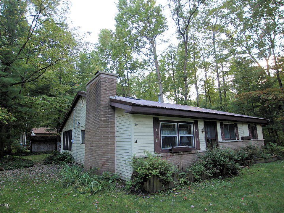 1st image of 8440 E 16th St