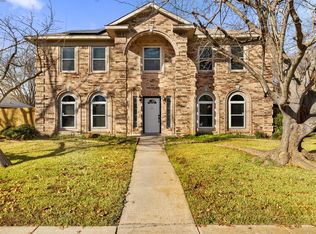 2213 Loretta Ln, Rowlett, TX 75088