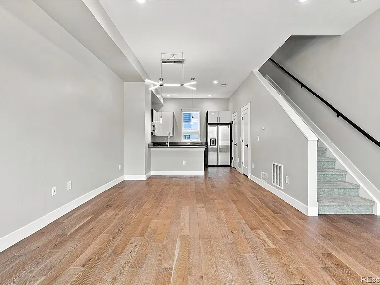 3832 Jason St #5 — Photo 48