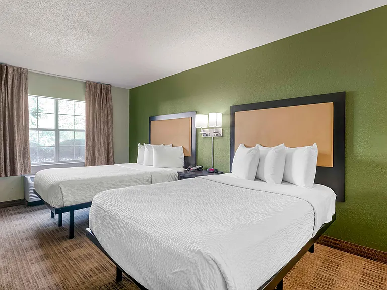 Studio Suite - 2 Full Beds