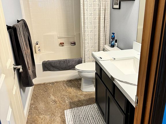 2nd full bathroom upstairs