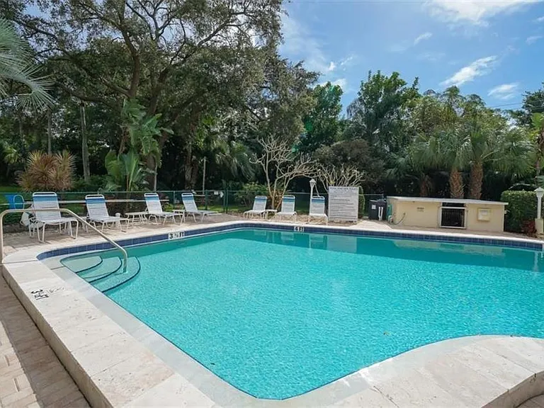183 Pineneedle Dr — Photo 20