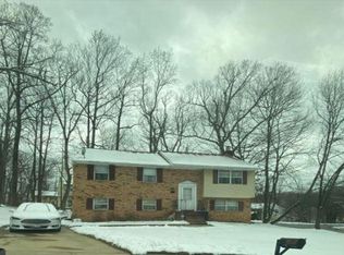 2 Iron Bolt Ct, Baltimore, MD 21228