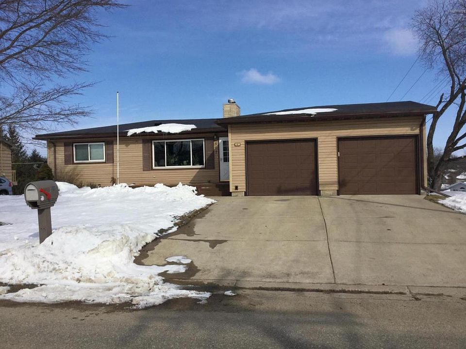 1st image of 407 E Richway Dr