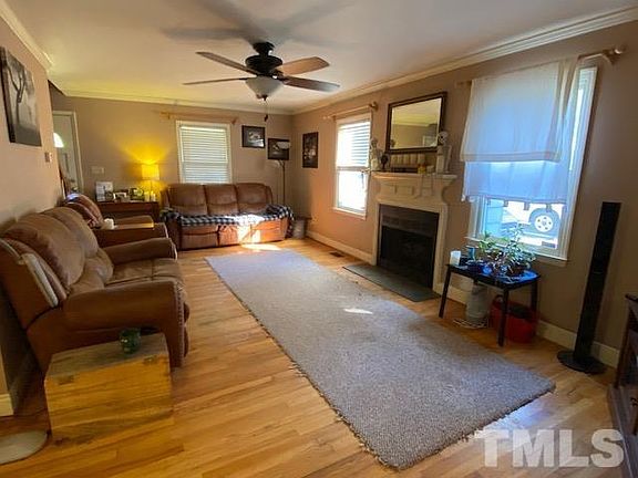 5th image of 1020 Jennifer Ct