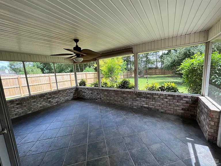 9046 Caribbean Dr — Photo 31