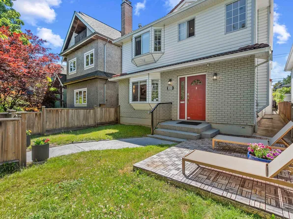 1050 E 10th Ave, Vancouver, BC V5T 2B5