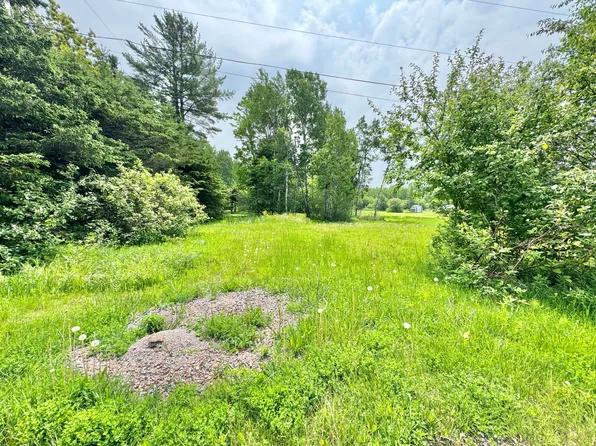 Opal Rd, Sault Sainte Marie, MI 49783