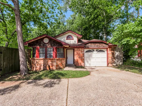 610A Normal Park Dr, Huntsville, TX 77320