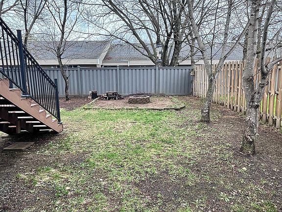 4th image of 318 12th Ave S
