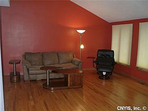 3rd image of 1101 Barnwood Ln