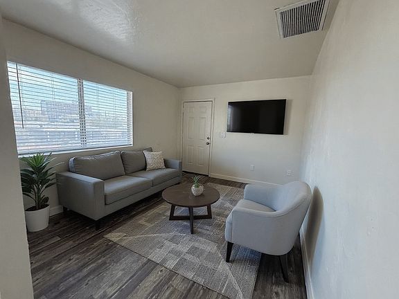 2nd image of 1022 N 22nd Pl #3