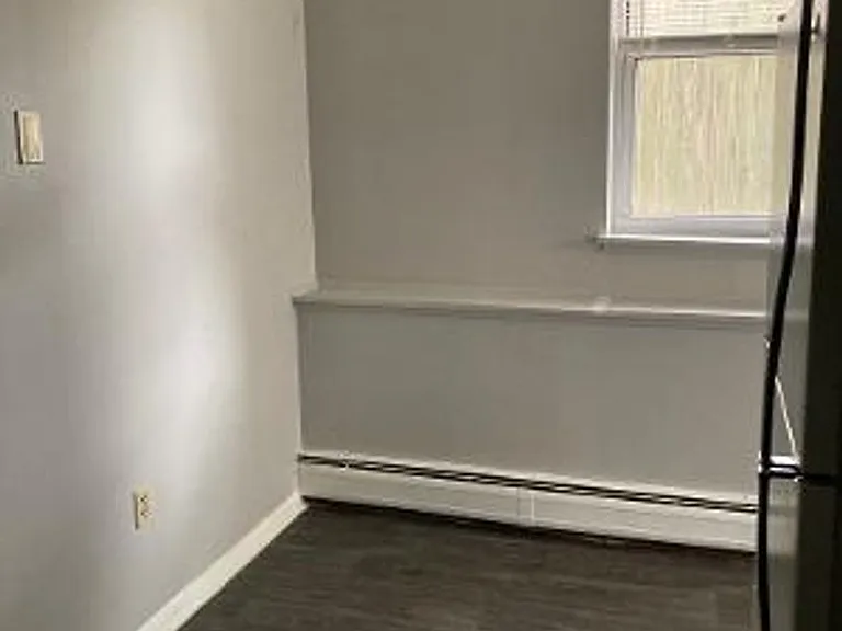 1001 Parkside Pl — Photo 9
