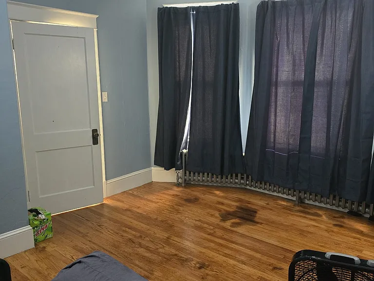 174 Ash St #3F — Photo 9