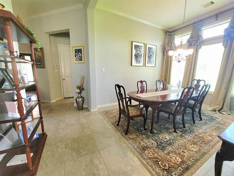 1910 Garden Bay Ct — Photo 4