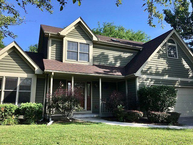 2nd image of 2253 Lakeside Dr