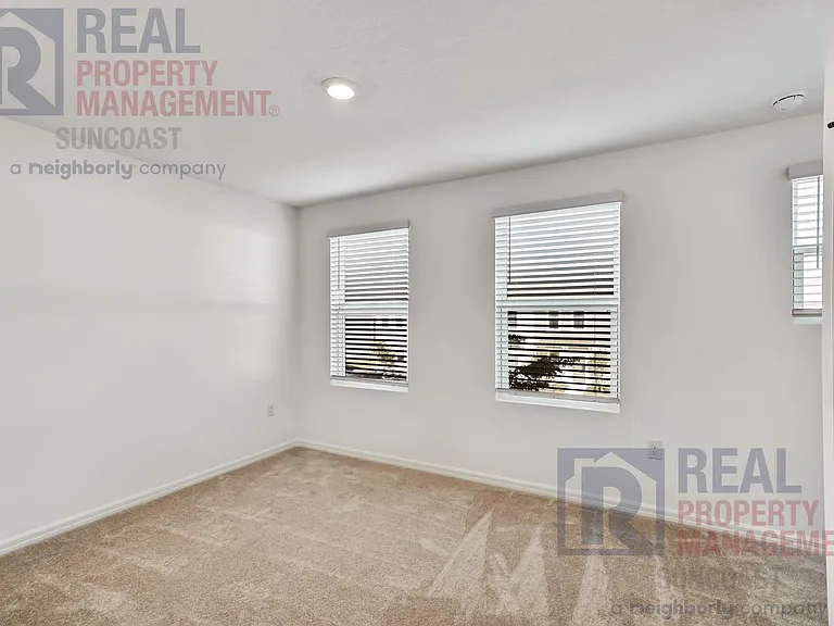 8700 Daybreak St — Photo 12