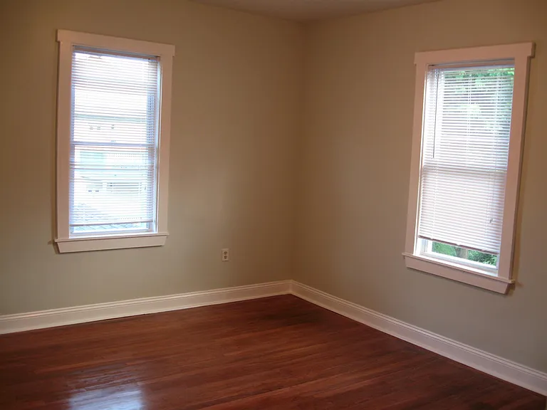 10 W Selden St #2 — Photo 8