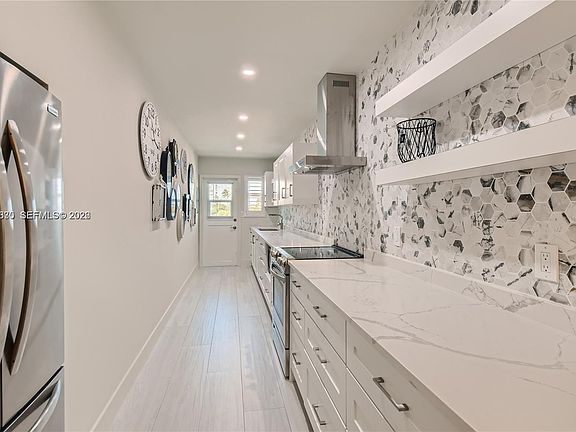 3rd image of 1504 S Surf Rd APT 65