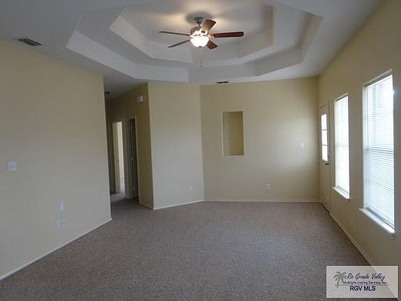 3rd image of 1622 Paloma Cir E