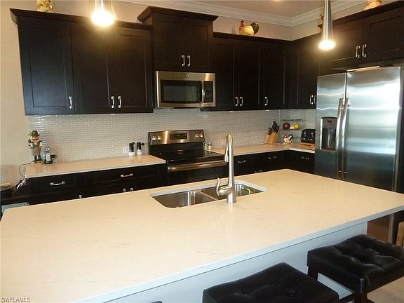 2nd image of 6916 Avalon Cir #107