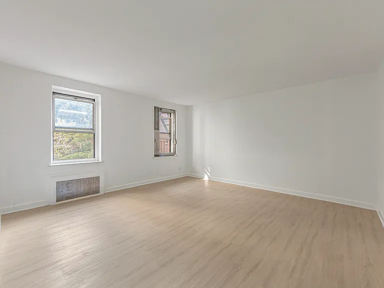 76-10 34th Ave #2H — Photo 9