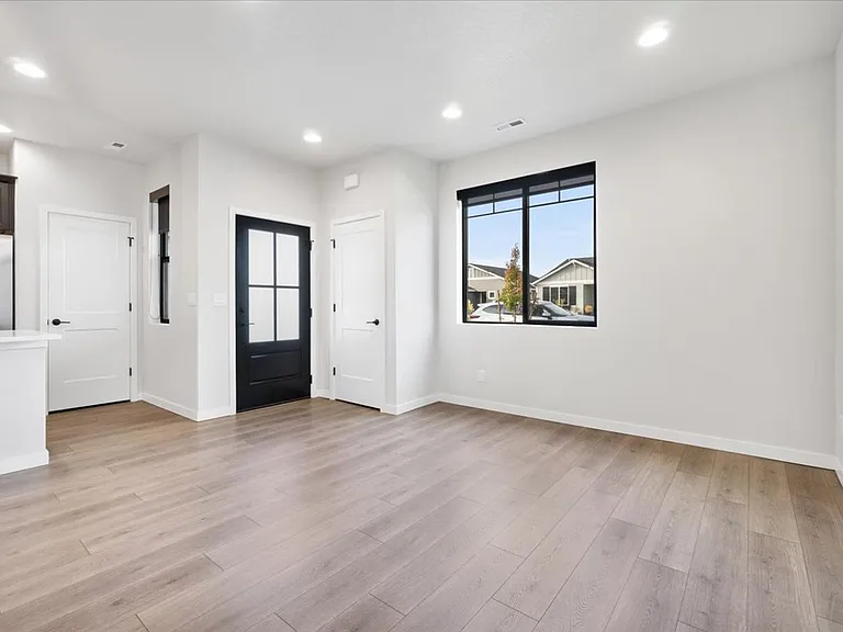3012 N Pavo Ln — Photo 4