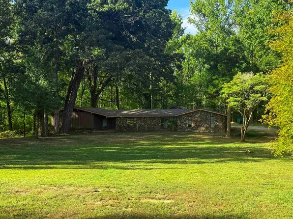 725 Chaser Rd, Millington, TN 38053