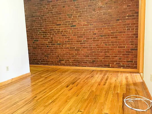 Rented by Sovereign Associates | media 22