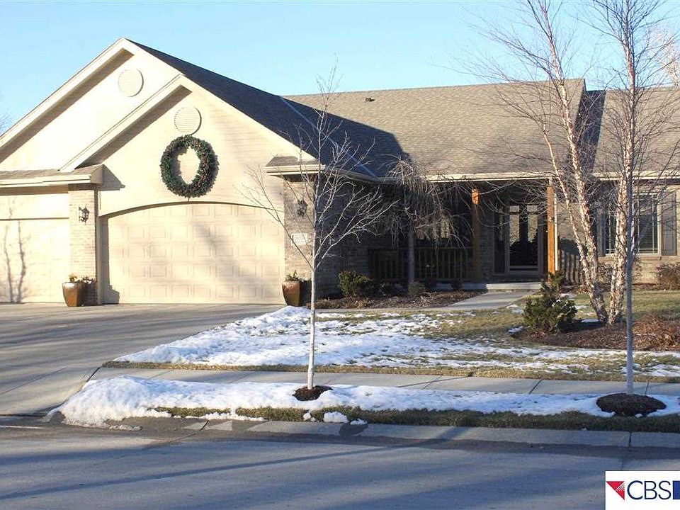 1st image of 18370 Honeysuckle Dr