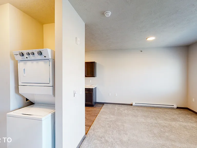 5800 Sunnybrook Plz — Photo 57