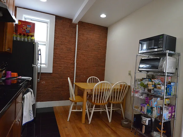 108 Peterborough St #11 — Photo 4