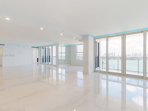 2nd image of 1800 Sunset Harbour Dr #1802/4