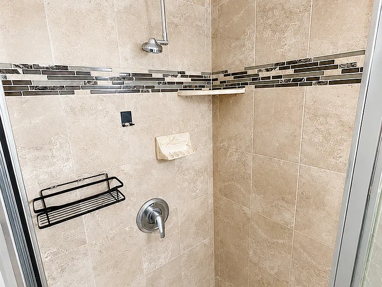 3682 Bay Ave — Photo 33