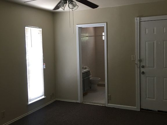 4th image of 3106 Beacon Ave