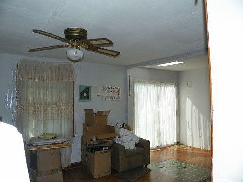 5th image of 3600 S Central Ave
