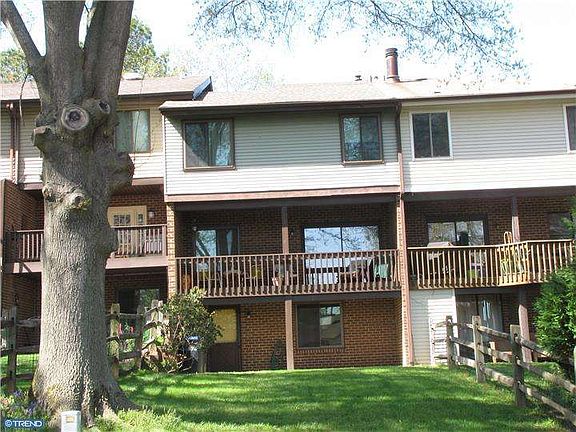 2nd image of 42 Gingerwood Ct