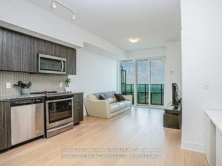 30 Shore Breeze Dr #4811 — Photo 5