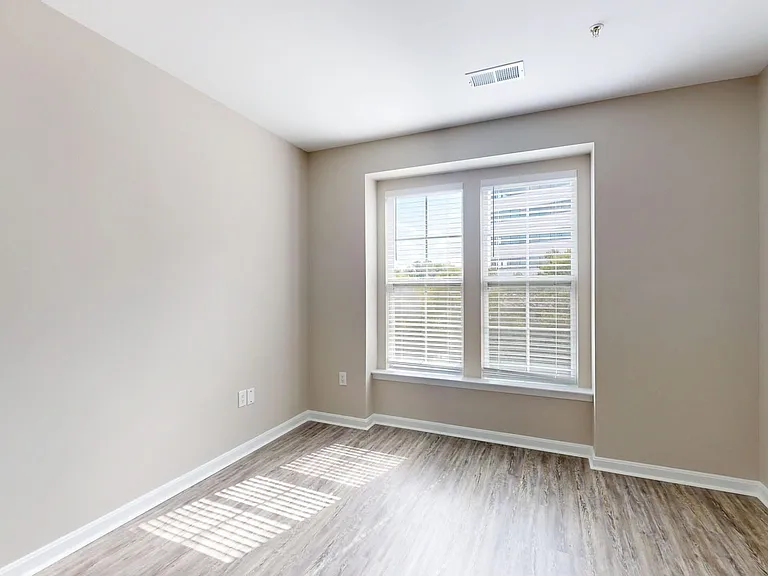 The Quarters at Towson Town Center — Photo 145
