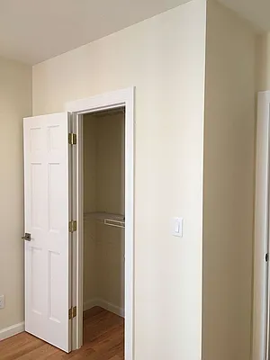 Rented by Voro, LLC | media 8