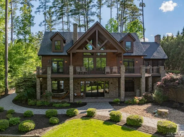 132 Pine Ridge Dr, Macon, NC 27551