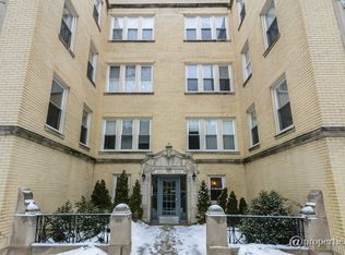 2604 W Glenlake Ave #1, Chicago, IL 60659