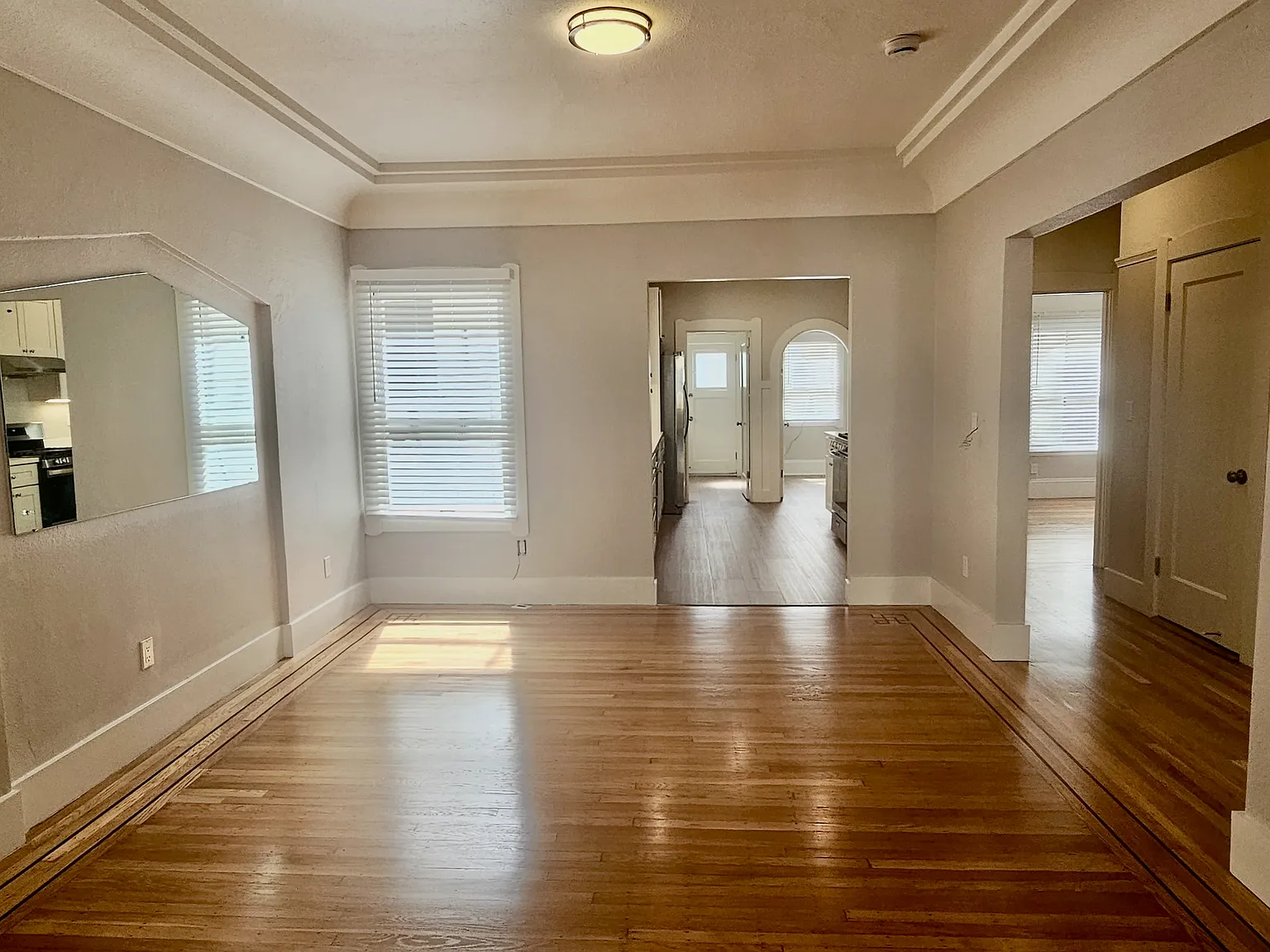 3 bed, $5,250 — Photo 3
