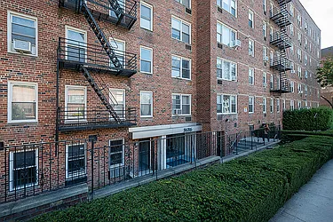 Rented by PMG Real Estate 